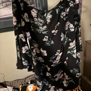 Chic Black Floral Long Sleeve Dress